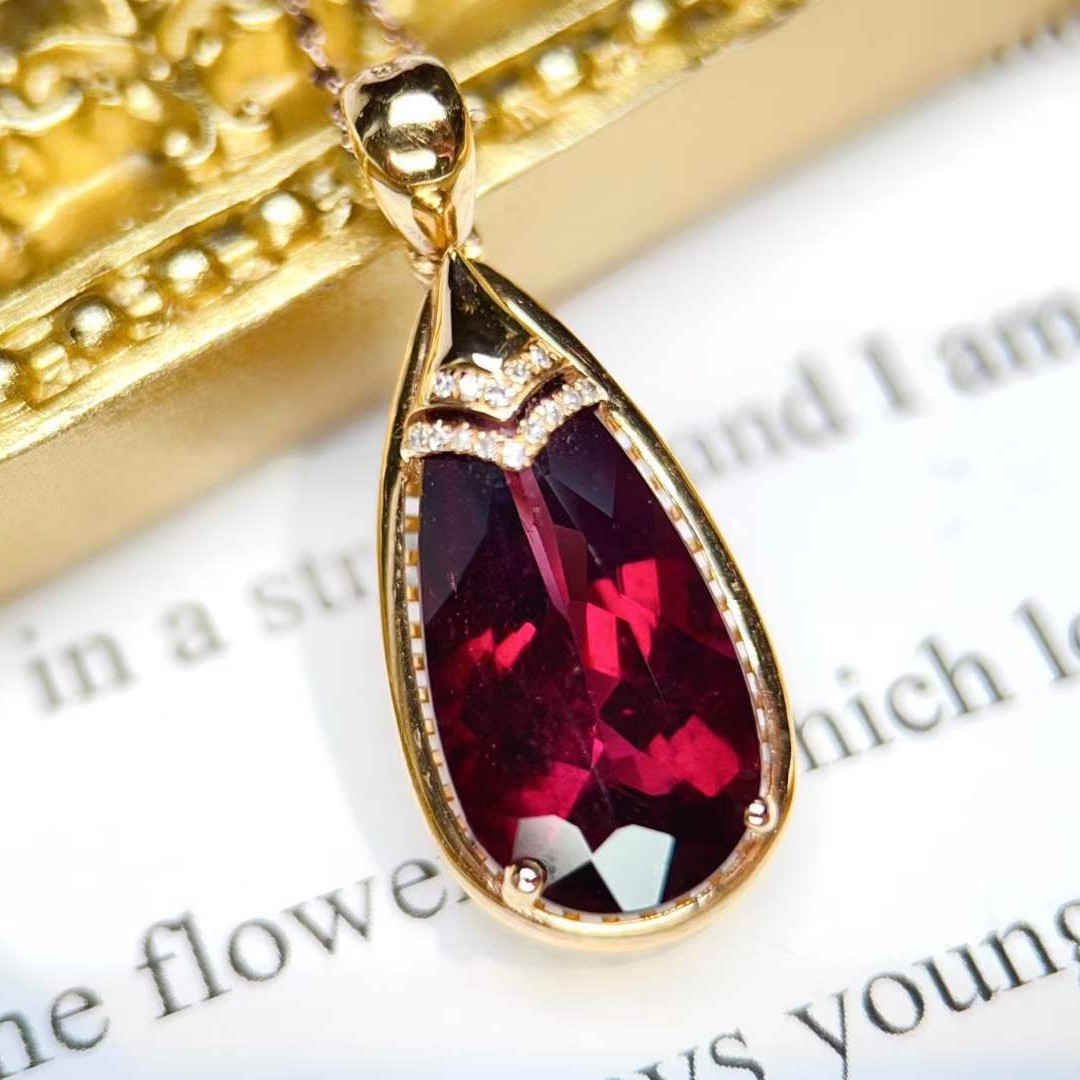 18K gold tourmaline pendant, women's accessory, versatile jewelry, factory direct sale, gift jewelry, Y1801