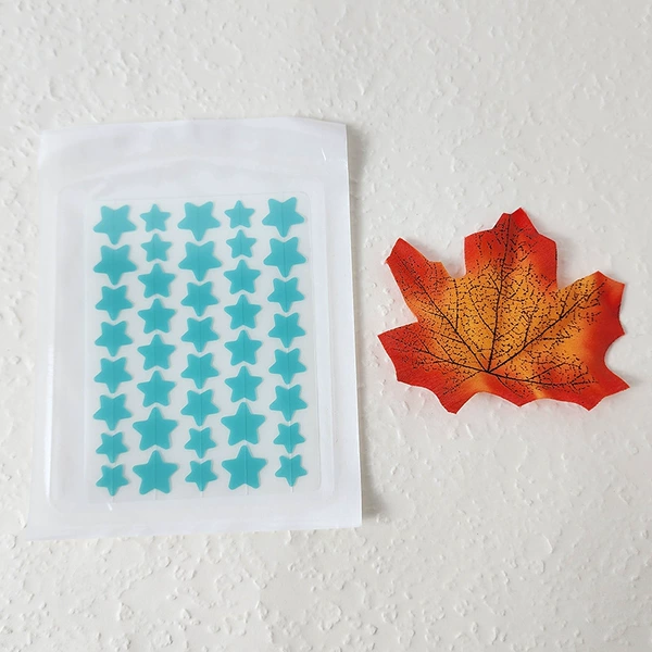 Blue 40 capsules paper plastic bag