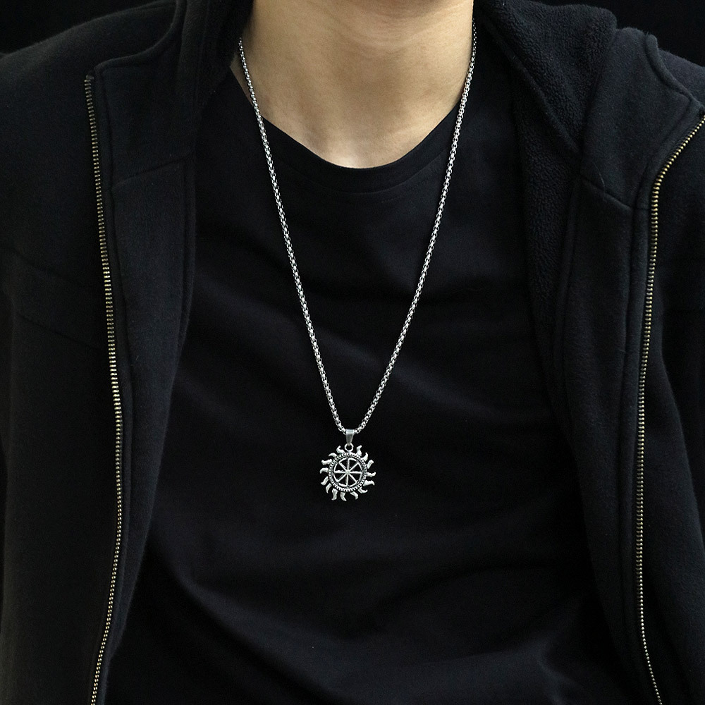 Hip-hop Sun Hollow Alloy Necklace Wholesale display picture 5