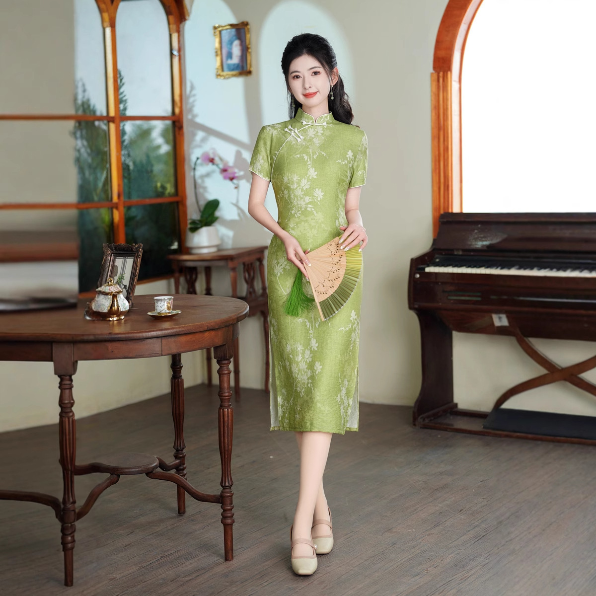 Summer fresh elegant cheongsam