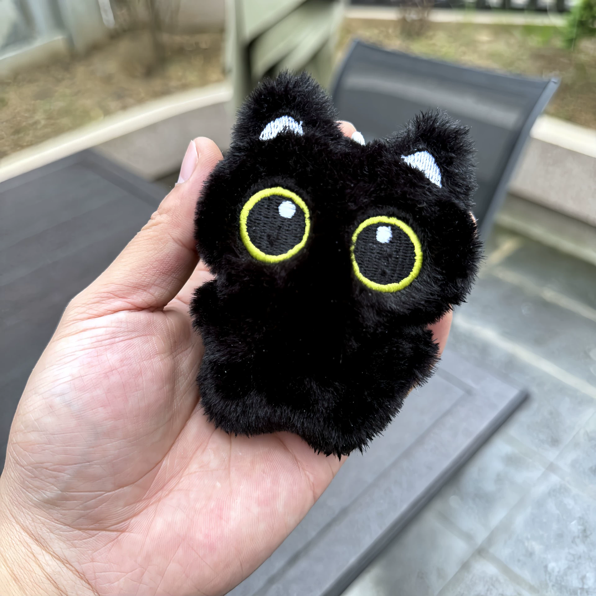 Plush doll, pendant, black keychain, big eyes, kitten