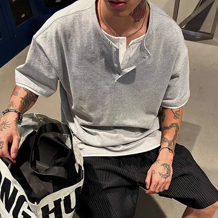 Japanese-Style Trendy Versatile Casual Button Short-Sleeve T-Shirt for Men, Korean Version Slim Fit Simple V-Neck Half-Sleeve Base Shirt, Not Black