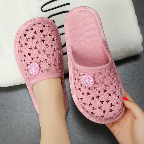  New Sandal Slippers for Women Summer Baotou Flat Croc Shoes Home Indoor and Outdoor Lazy Student Slippers