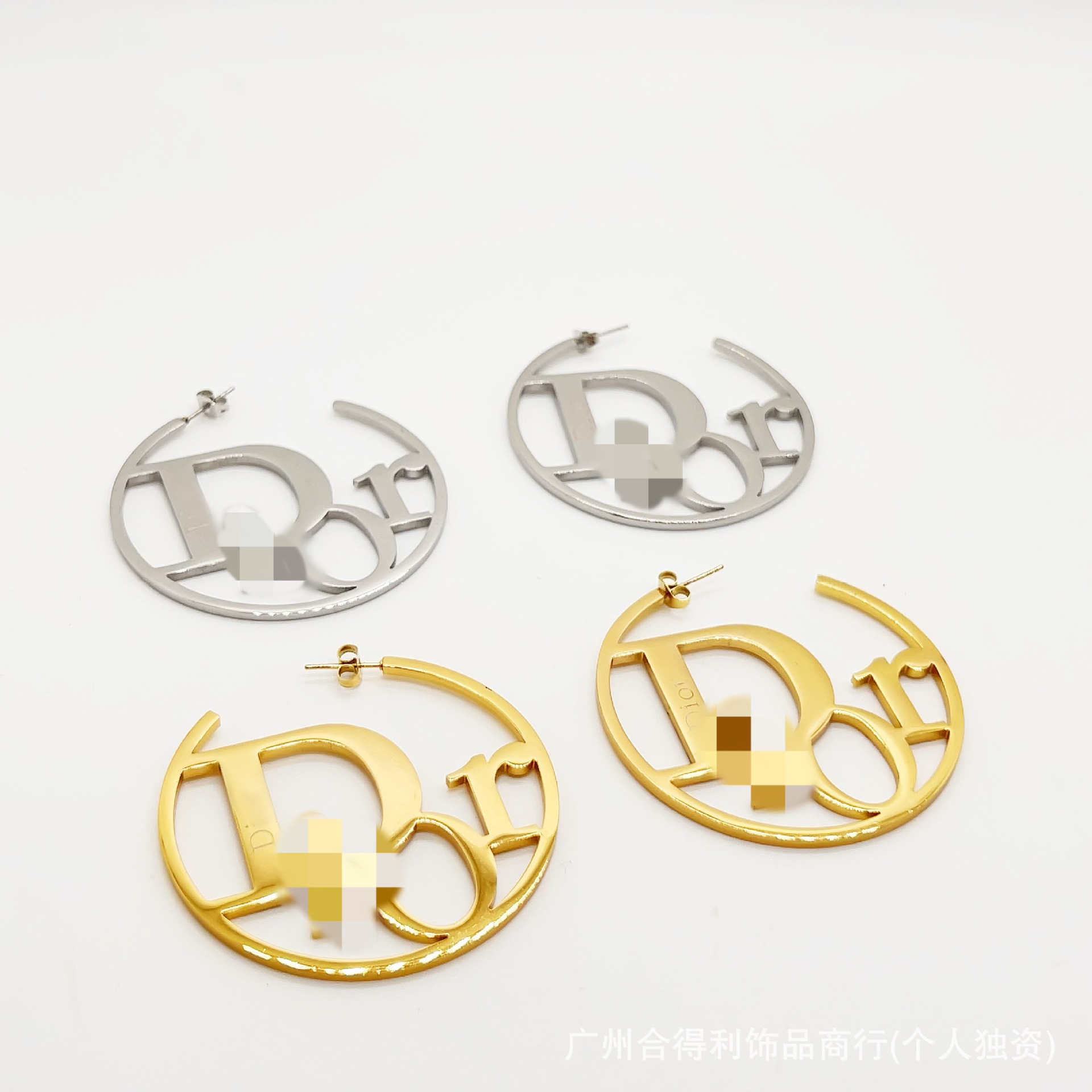 European and American Style Small Fragrant Earrings Hollow D Brand Donkey Earrings Personality Studs L Ear V Jewelry Trendy Cross-Border Exclusive Factory