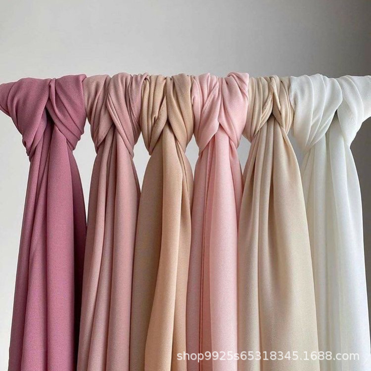 Factory Direct Sale Malaysian Indonesian Solid Color High-Quality Versatile Shawl Pearl Chiffon Scarf Headscarf Breathable Scarf