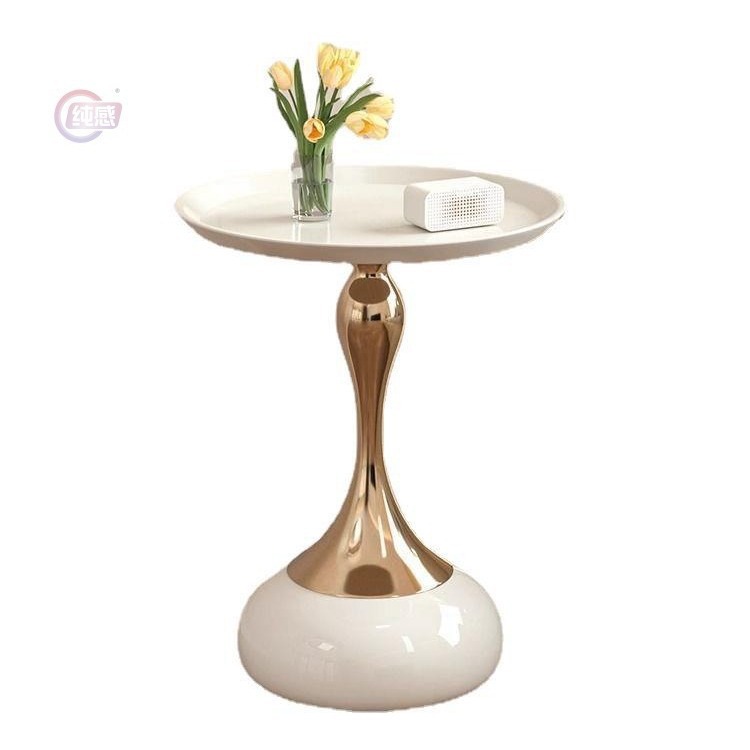 Mesa de té de hierro forjado nórdico para el hogar sala de estar creativa pequeña cintura sofá lado de varios dormitorios pequeños mesas redondas de cabezal de cama