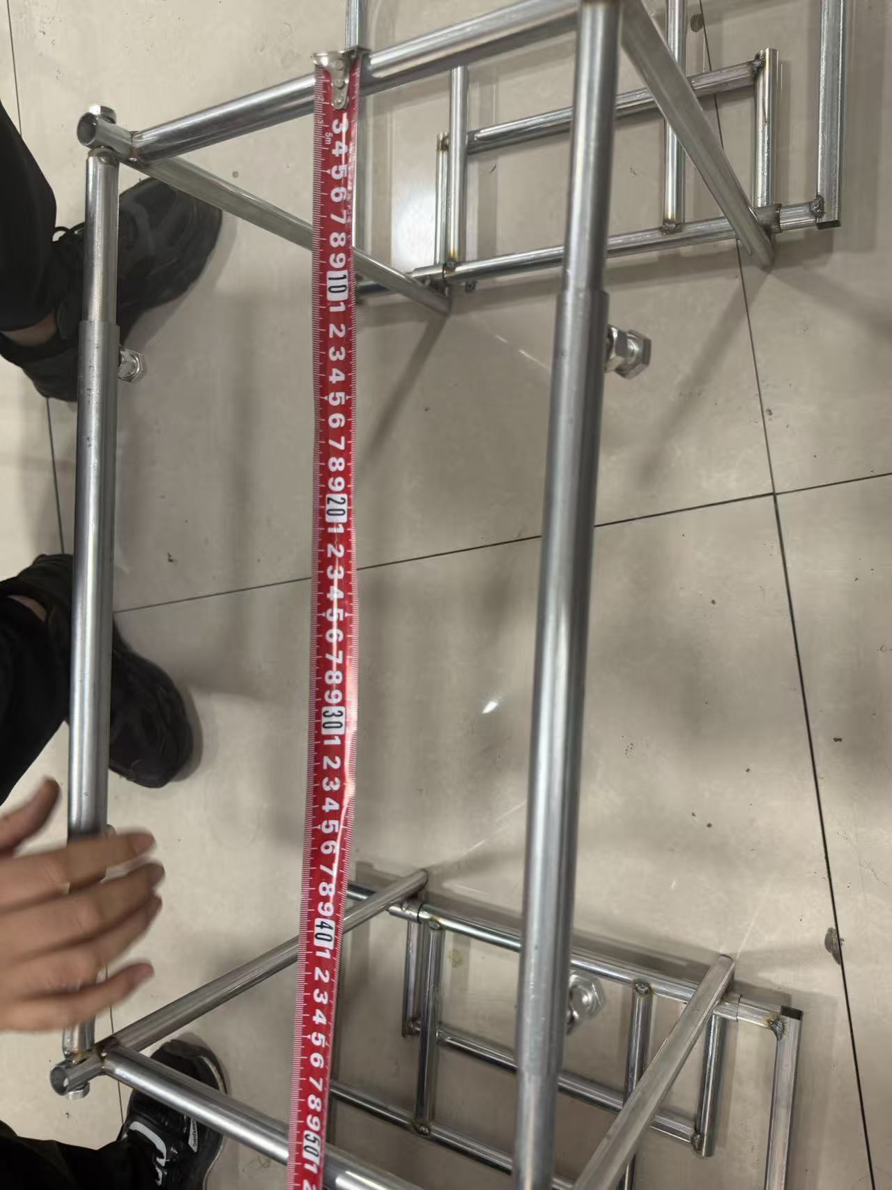 New Model of Electric Scooter Motorcycle Frame with Foldable Heavy-Duty Rack for Street Vending, Two-Wheeled Electric Vehicle Cargo Rack