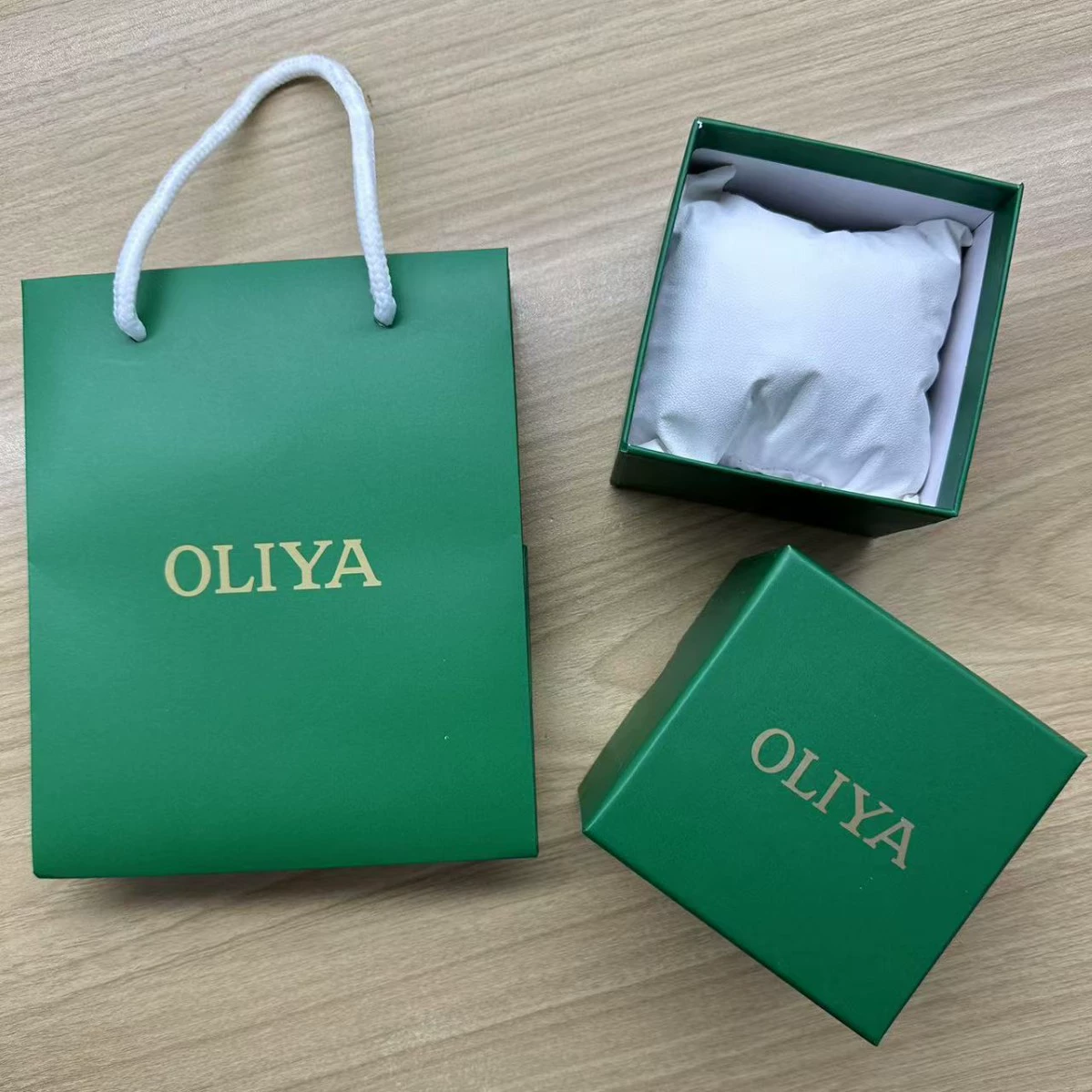 (In-store purchase only, not for shipping) OLIYA brand official showroom original gift box