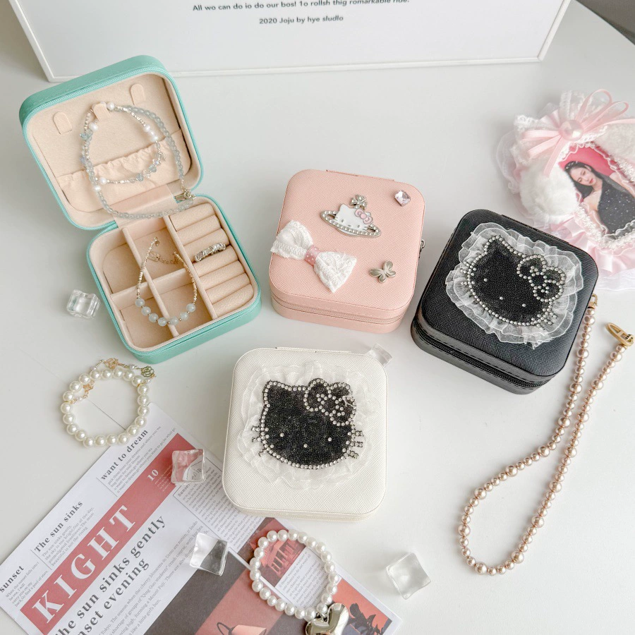 Женский органайзер для украшений из искусственной кожи с кружевными краями, отделениями на молнии и отделением для украшений с горячими стразами KT.