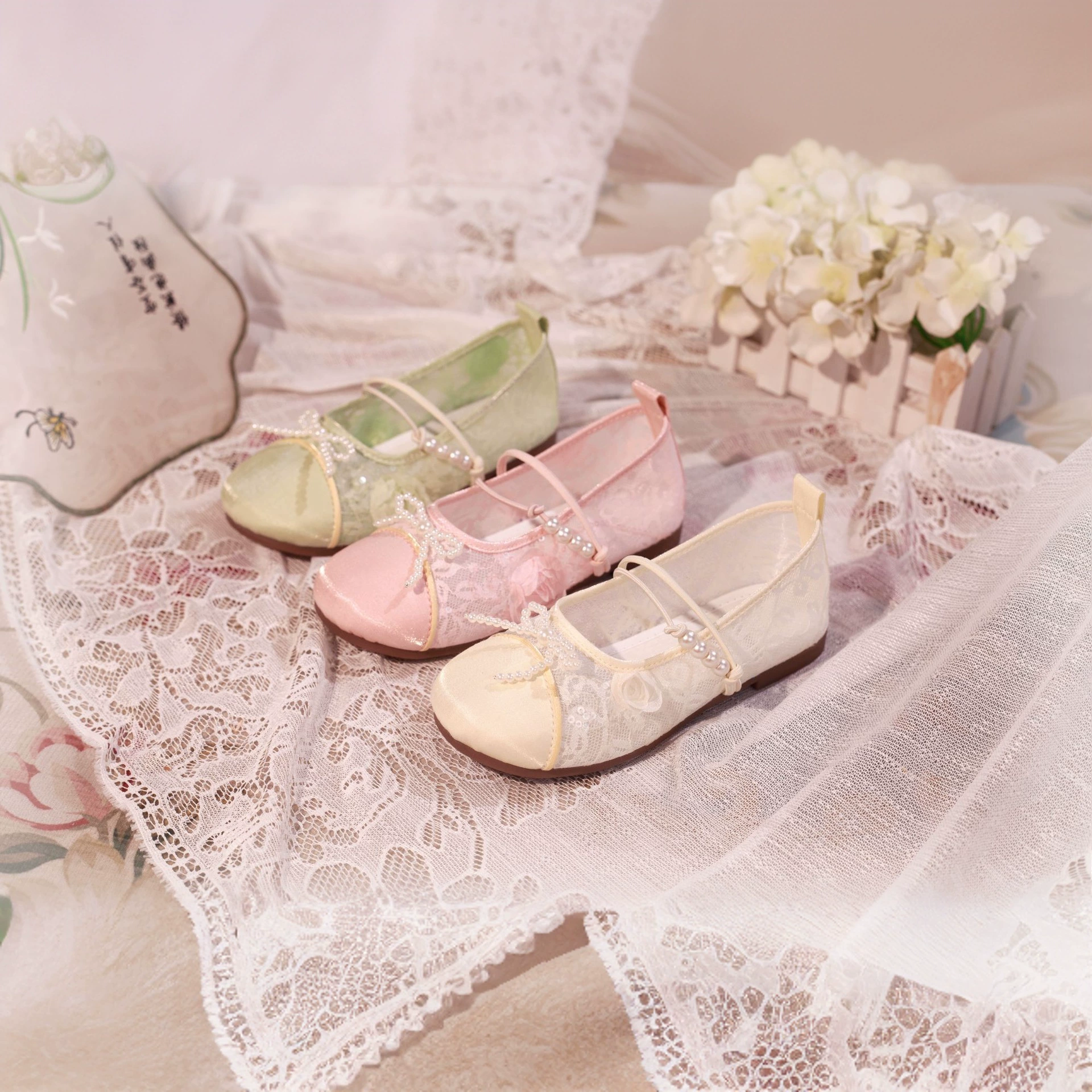 Туфли династии Хань для девочек, новые тканевые туфли ручной работы в стиле шинуазри, весенне-осенние туфли на плоской подошве с мягкой подошвой, повседневная обувь, танцевальные туфли в студенческом стиле в стиле шинуазри.