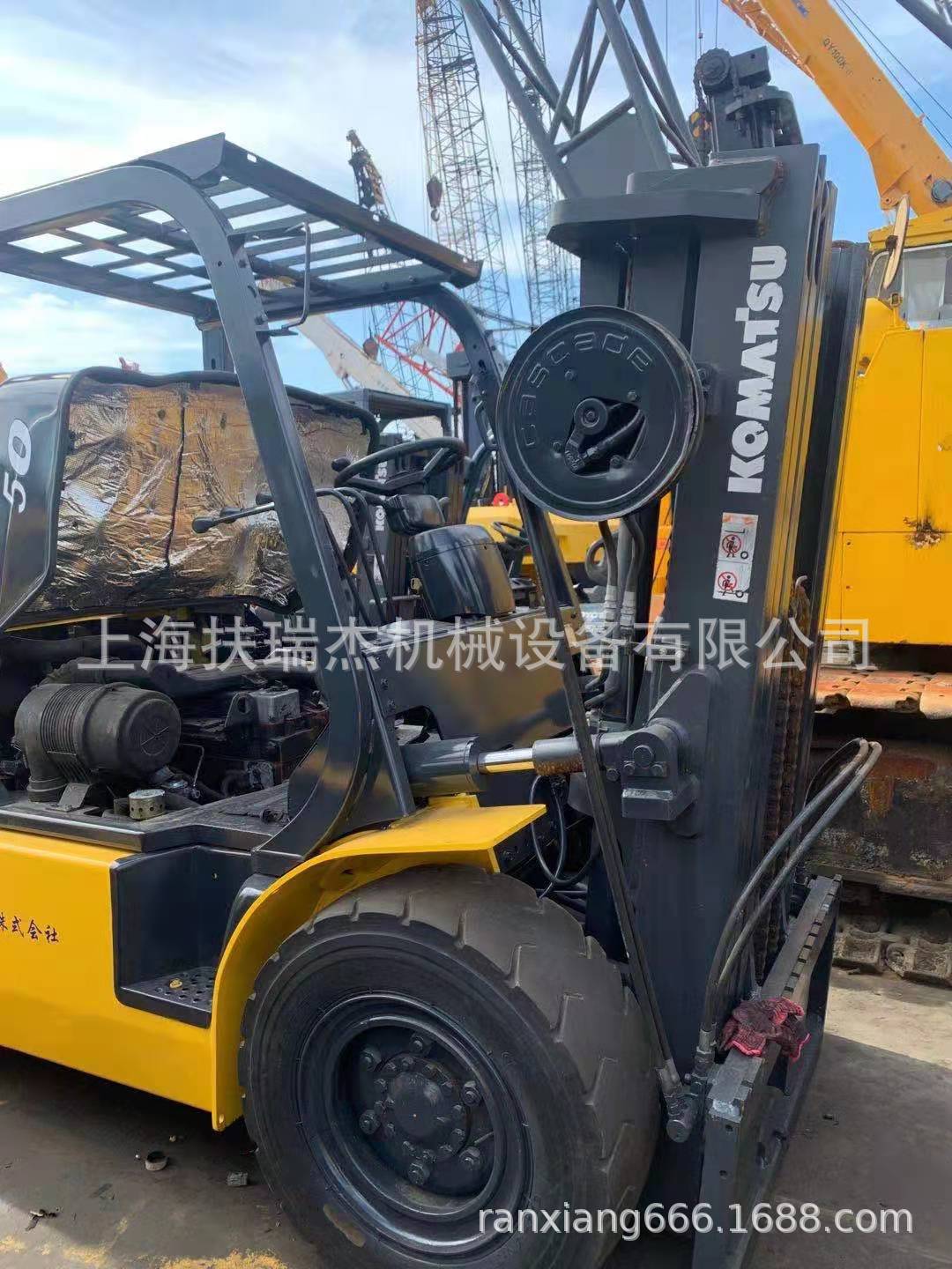 KOMATSU小松5吨二手叉车出售3节门架升高4.5米