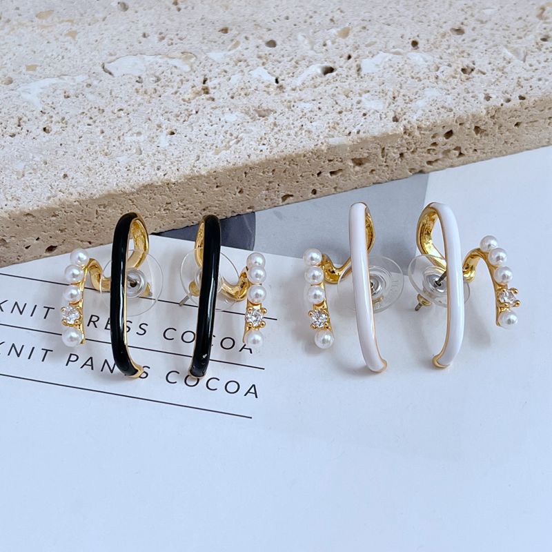 Fashionable small design stone inlay