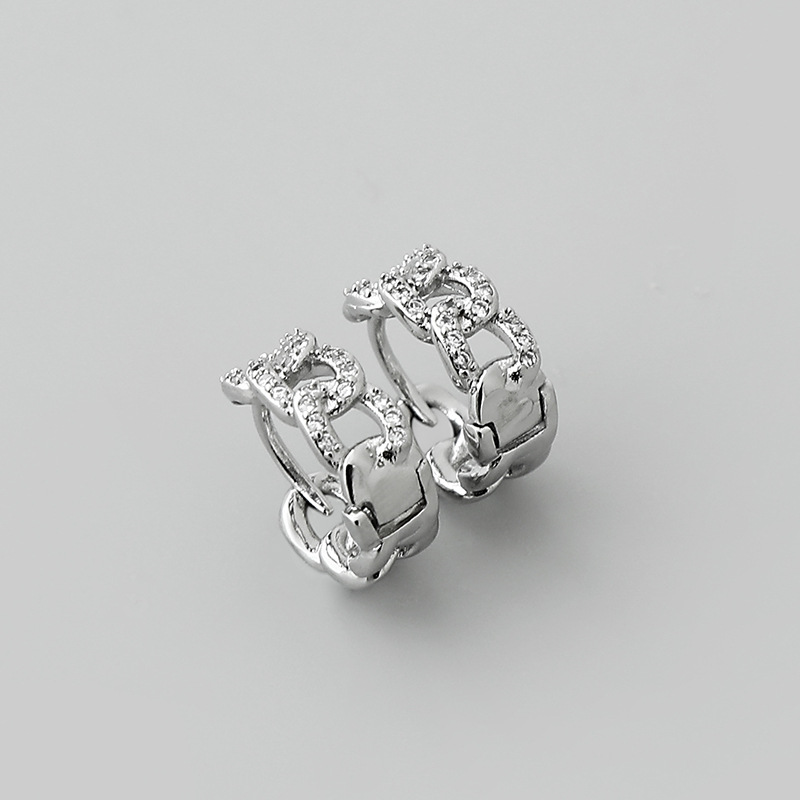 retro chainshaped hollow copper earrings wholesale Nihaojewelrypicture3