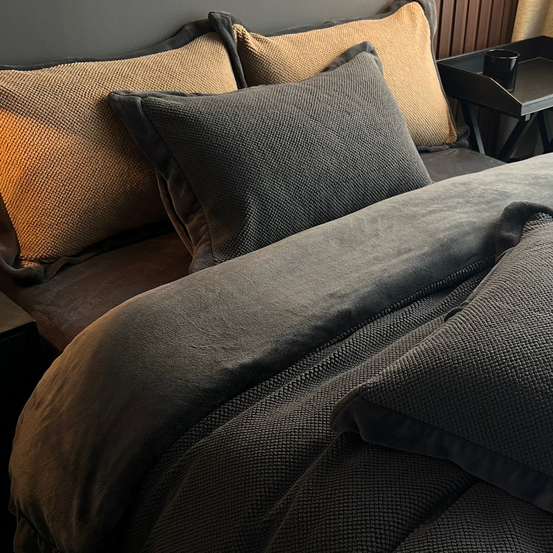 Высокие роскошные пуховые зимние молочные пуховые четыре комплекта утолщенные, теплые двухсторонние коралловые пуховые одеяла высокого класса постельные принадлежности