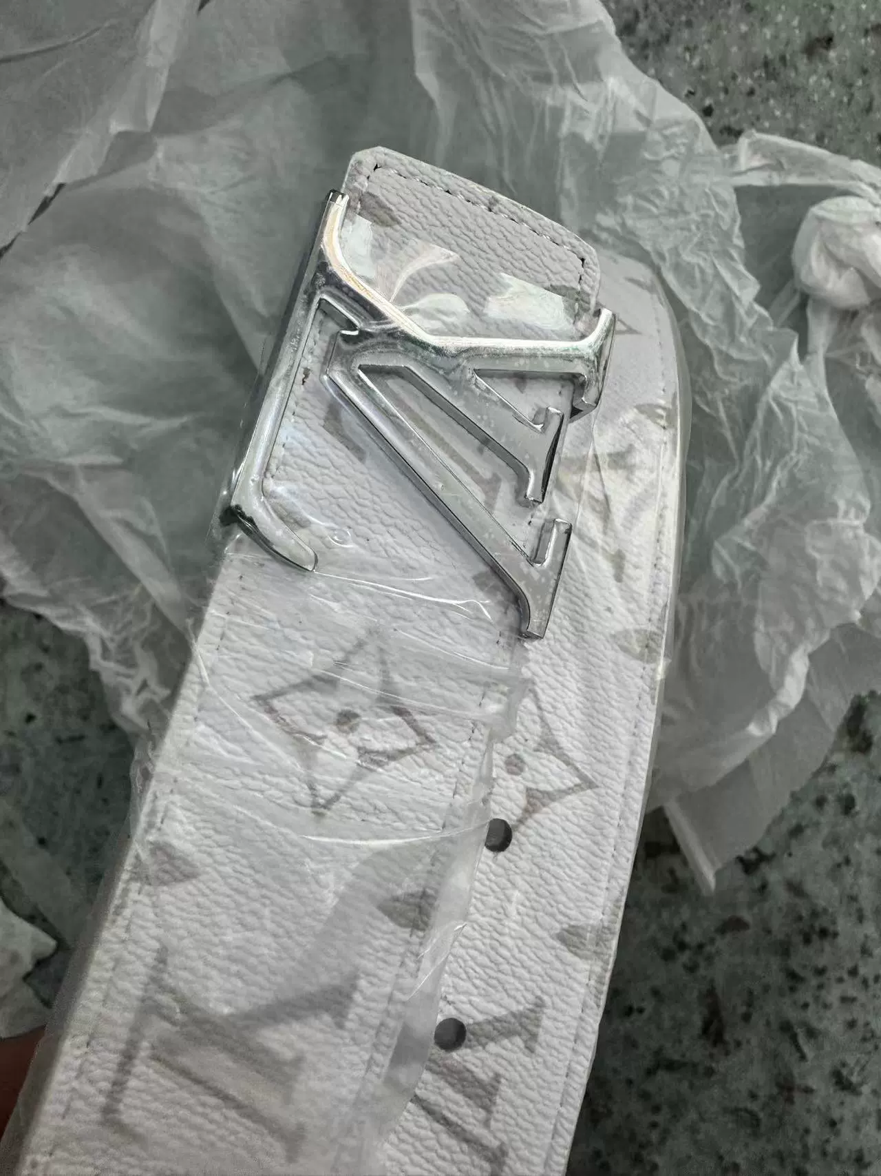 Belt with letters, high-quality style
