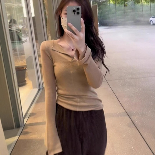 Red Knit Top for Women - Autumn/Winter High-End Slim Fit Bodycon Long Sleeve Turtleneck Blouse