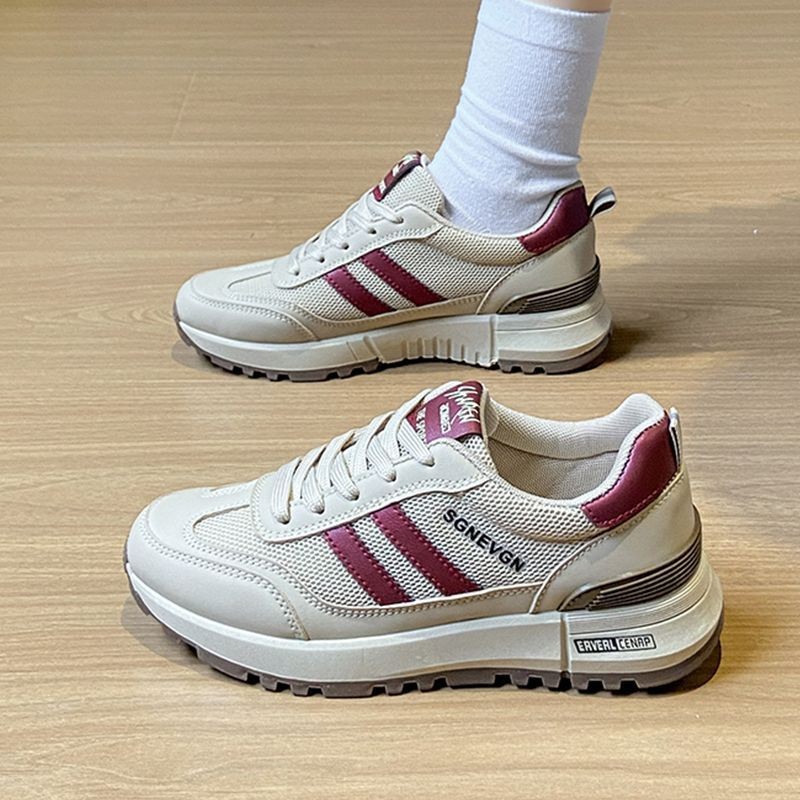 Zapatos deportivos de mujer 2025 nueva primavera ligera con suela suave no cansada zapatos Gump con suela gruesa zapatos de viaje universal