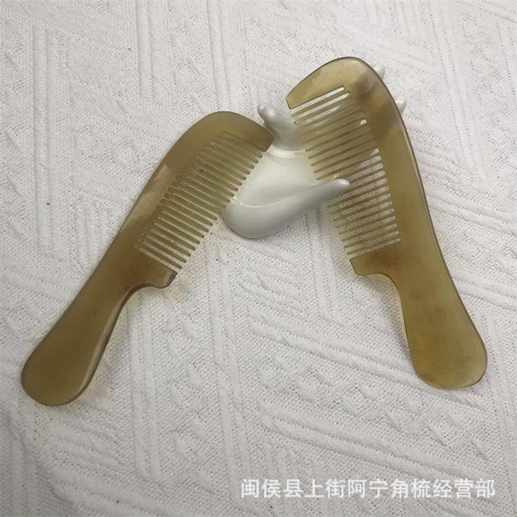 Goat Horn Massage Comb 14cm Handle Comb with Round Teeth for Scalp Care and Gua Sha overview