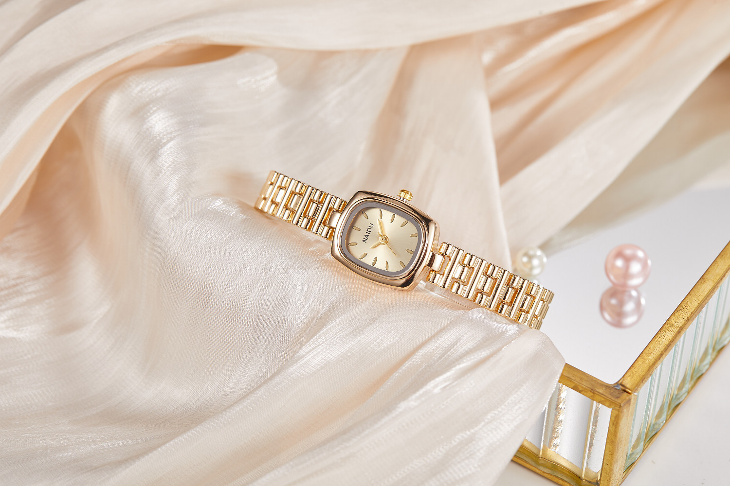Vintage Inspired Women's Watch Elegant Quartz Timepiece For Daily_voghion.com