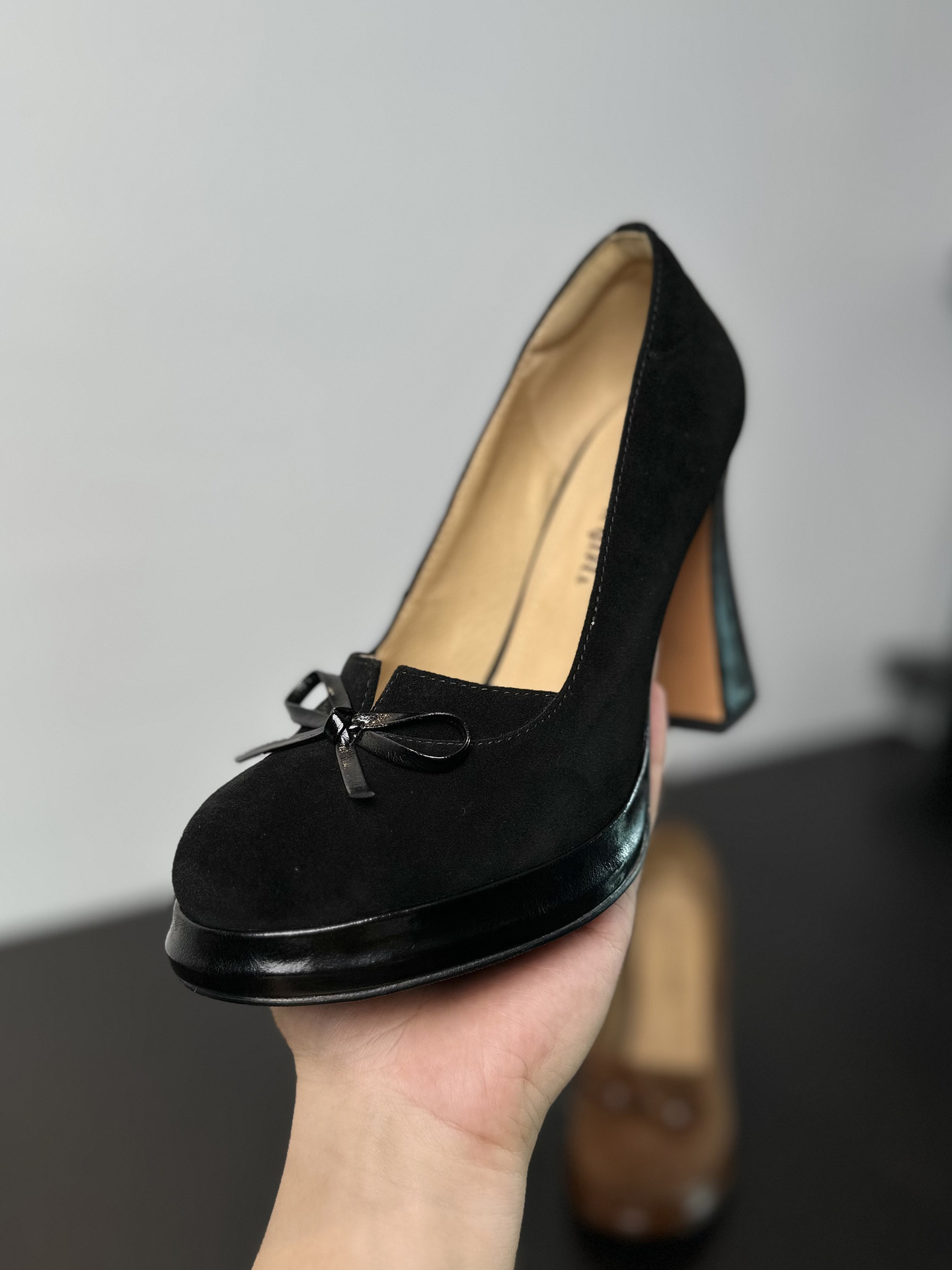 High Heels Damen dicken Absätzen Licht Mund einzelnen Schuhe einfaches Temperament Herbst neue Damenschuhe_voghion.com