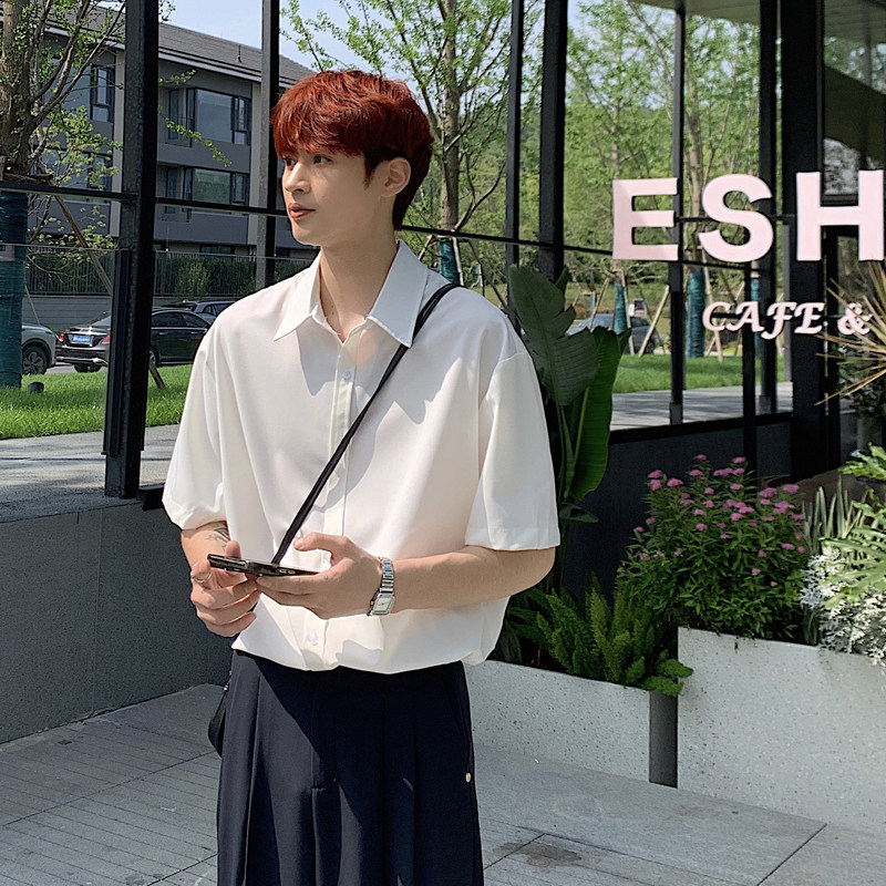 Summer Men's Light Luxury Style Handsome Short-Sleeved Shirt Korean Style Ice Silk Drapey High-End Loose Solid Color Shirt for Men Summer Men's Light Luxury Style Handsome Short-Sleeved Shirt Korean Style Ice Silk Drapey High-End Loose Solid Color Shirt for Men