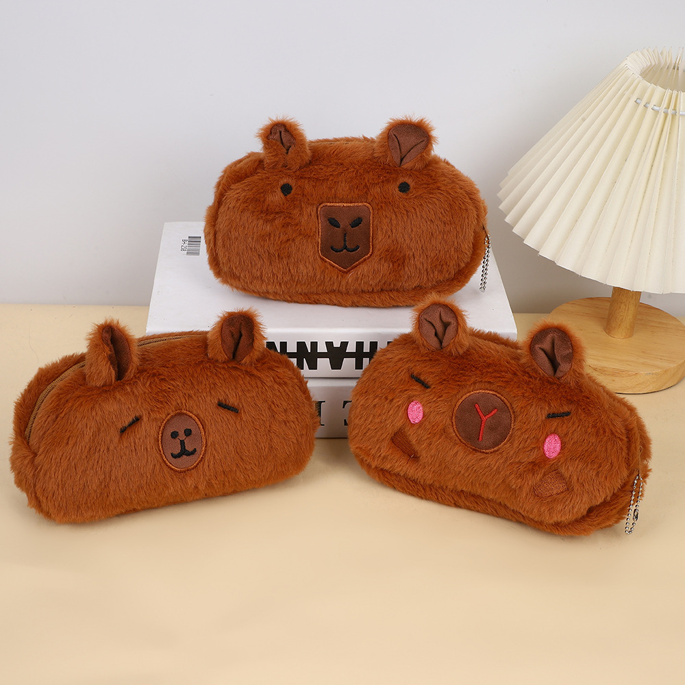 Cute caricatura capibara bolsas de pluma de peluche de gran capacidad para estudiantes papelería almacenamiento bolsas de lápiz mayorista