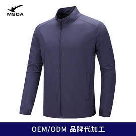 冲锋衣、裤;运动T恤;运动裤