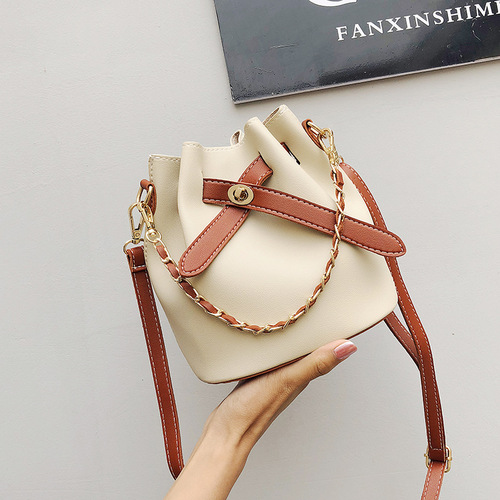 New Korean Style Student Single Shoulder Chain Crossbody Bucket Bag for Women, Small Square Bag, Wholesale and Cross-border Shipping