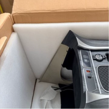 Special Car-Mounted Armrest Refrigerator, Soyuducular