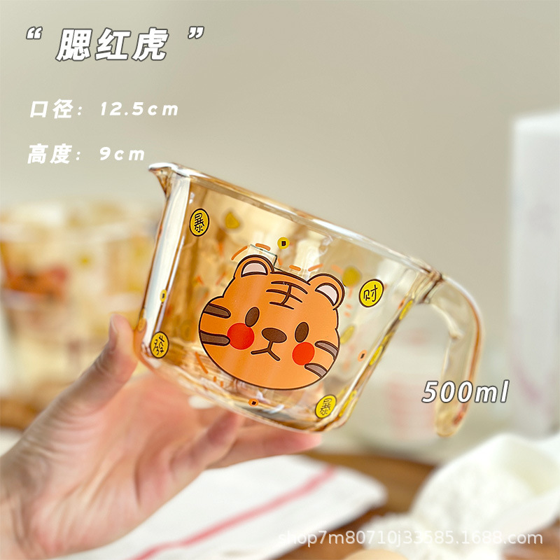 Taza de medición de vidrio espesado con escala mango ámbar horneado taza de agua taza de medición cuchara taza de medición de vidrio espesado mayorista taza de medición