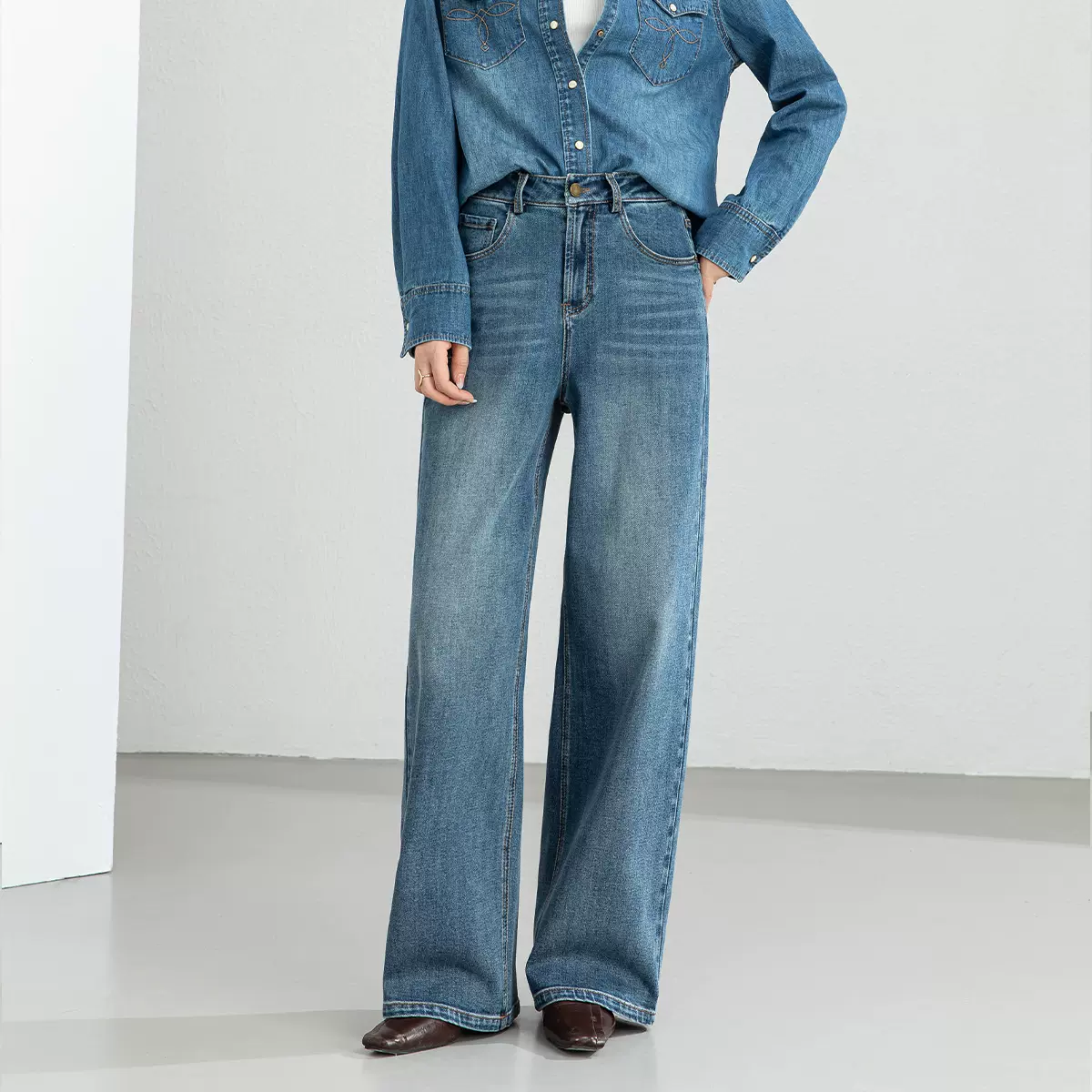 鑫阁阔腿牛仔裤女2026春季新款高腰小个子丹宁色显瘦垂感直筒裤子