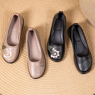 National style slip-on old shoes comfortable single-layer shoes women's genuine leather ethnic style women's leather shoes spring and autumn middle-aged and elderly mother shoes