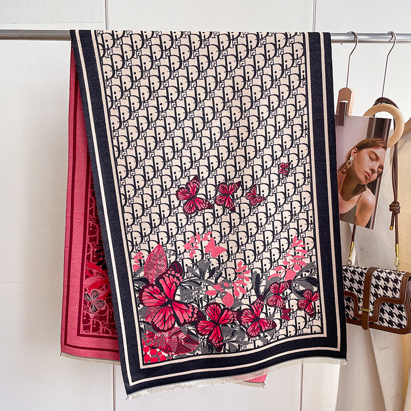 Europa y América nueva letra D mariposa impresa bufanda de las mujeres de doble cara chal de Cachemira de alta gama de moda bufanda caliente