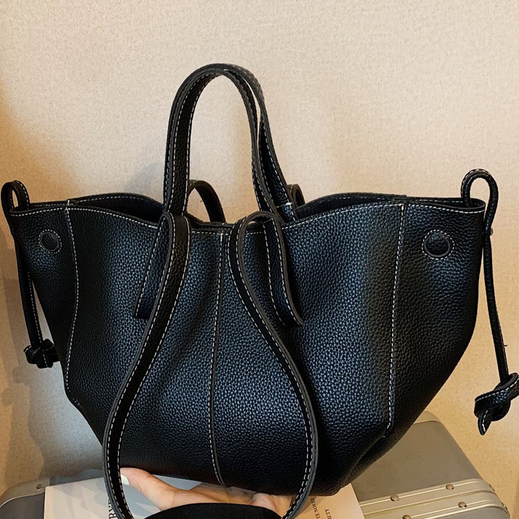 Bolsa de moda retro para mujeres coreanas para viajar bolsas de brazo de gran capacidad 2024 nuevas bolsas de hombro con alas