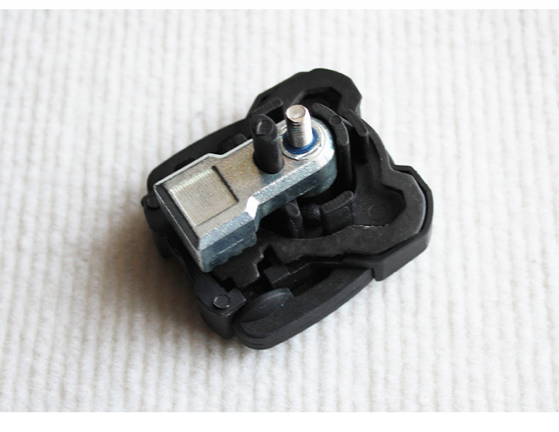 Hilux Revo Thai Version Pickup Truck Universal Plastic Rear Box Treasure Accessories Nylon Plastic Rope Hook Buckle