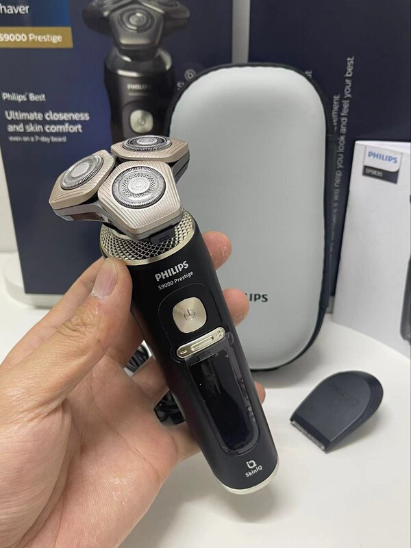Cross-border applicable for Feijia high-end imported electric shaver for men, S9000 portable razor with digital display for travel Cross-border applicable for Feijia high-end imported electric shaver for men, S9000 portable razor with digital display for travel