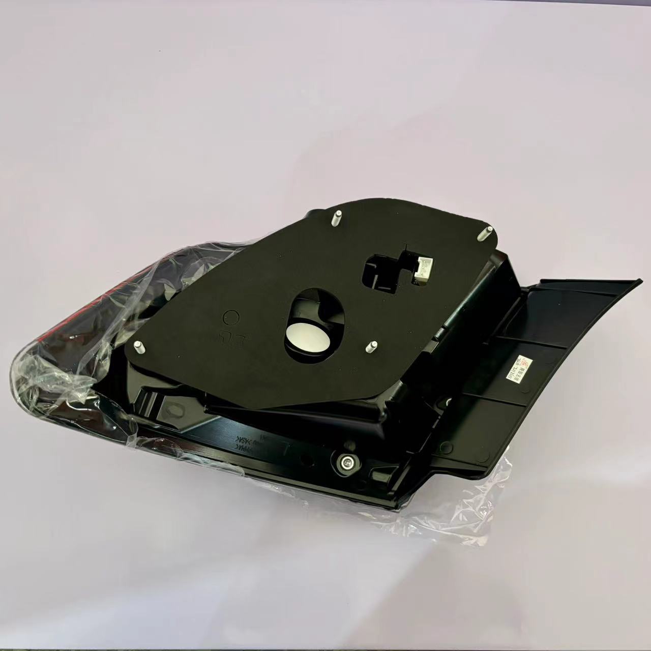 Suitable for 06-20 Toyota Camry rear tail lamp assembly left and right brake reversing lamp cover shell turn signal