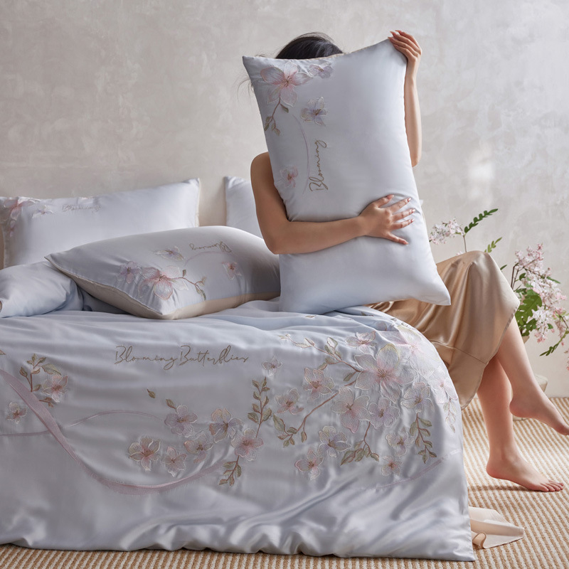 Completo copripiumino quattro pezzi in seta ghiaccio tencel_voghion.com