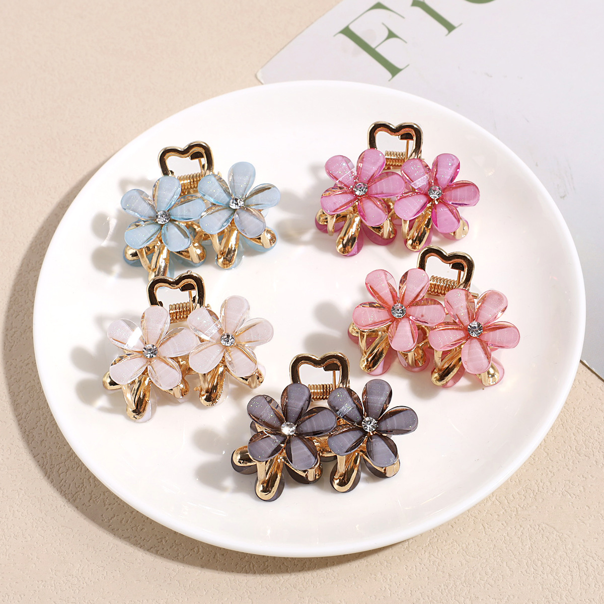 10g Weight Hair Clip, Hair Claws Hair Accessories Type Rhinestones Inlay Material 1 Pair Quantity Holiday, Daily Occasion Alloy Material Mountain, Knot, Butterfly, Bow Knot, Plumeria Pattern All Seasons Season Women's Gender Cute, Sweet Style Cute Sweet Women's Mountain Knot Butterfly Alloy Rhinestones Hair Clip Hair Claws 2
