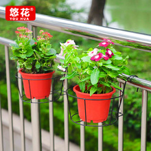 厂家直销壁挂铁艺花架 阳台挂式花架 铁艺栏杆阳台圆形挂式