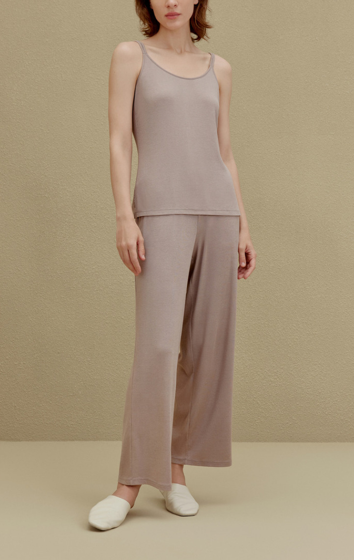 Title 2, Cardigan a coste con bretelle e pantaloni pigia...