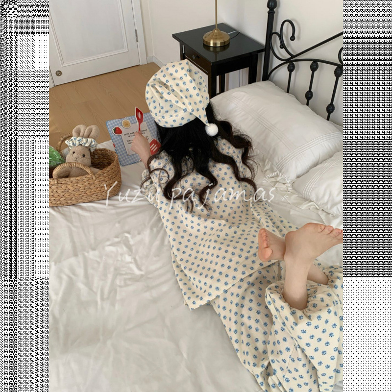 Spring and Autumn New Style Blue Floral Sweet Pajamas for Women with Cat Paw Print, Doll Collar, Loose-Fitting Loungewear Set That Can Be Worn Outside