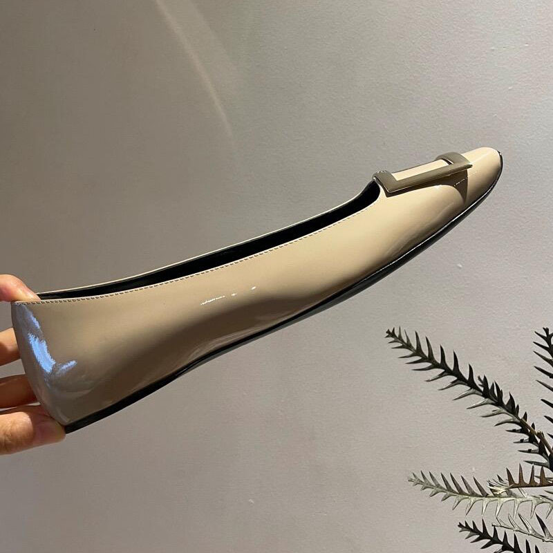 코끼리 회색 평평한 바닥