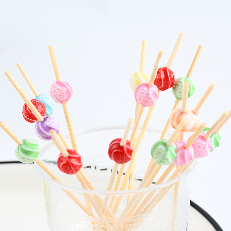 Suministro spot cuentas de color desechables horquilla de fruta de dibujos animados bocadillos de fruta palillos de dientes de arte string stick stick stick bambú