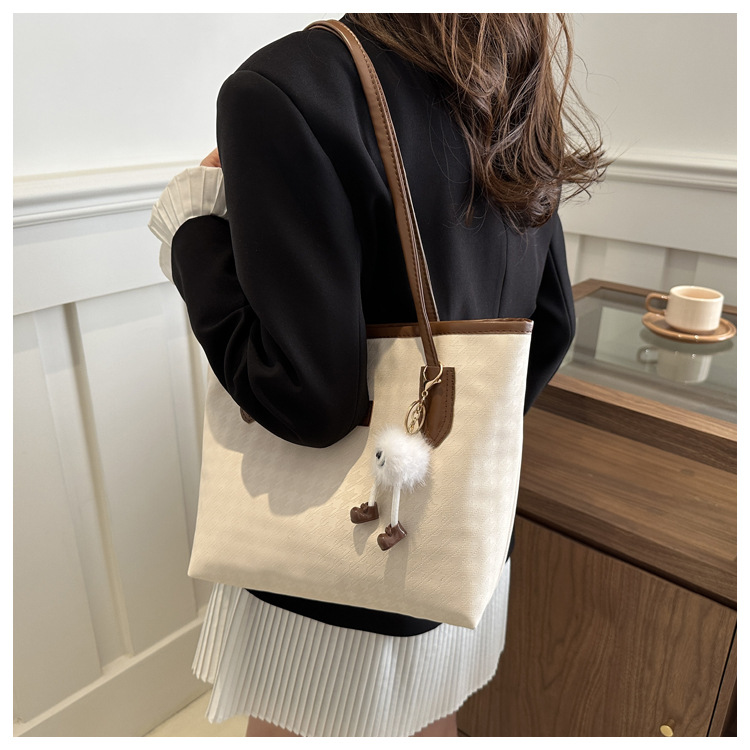 New simple and casual tote bag wholesale, cross-border shopping, commuting, armpit bag, large capacity, trendy and fashionable shoulder bag undefined