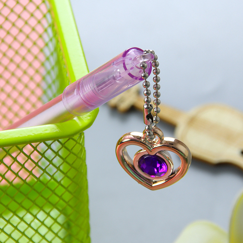 Creativo joya amor colgante gel pen ins chica corazón colgante pluma estudiante negro pluma de agua oficina firma pluma