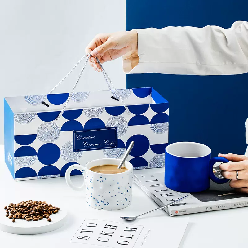 克莱因蓝陶瓷情侣创意对杯礼袋套装伴手礼高颜值水杯马克杯礼品装