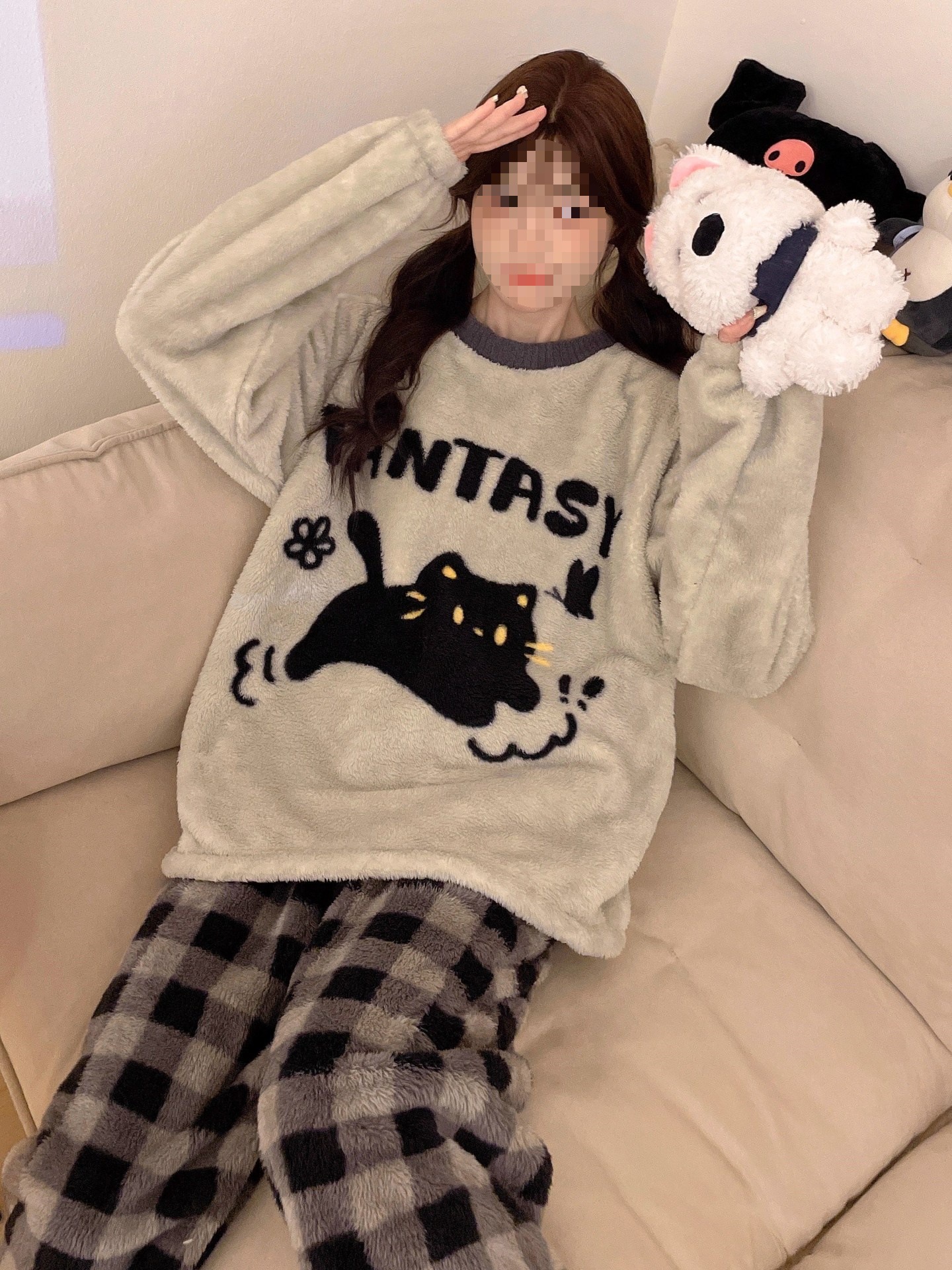 卡通灰色黑猫冬季新款珊瑚绒睡衣女加绒加厚学生法兰绒家居服外穿