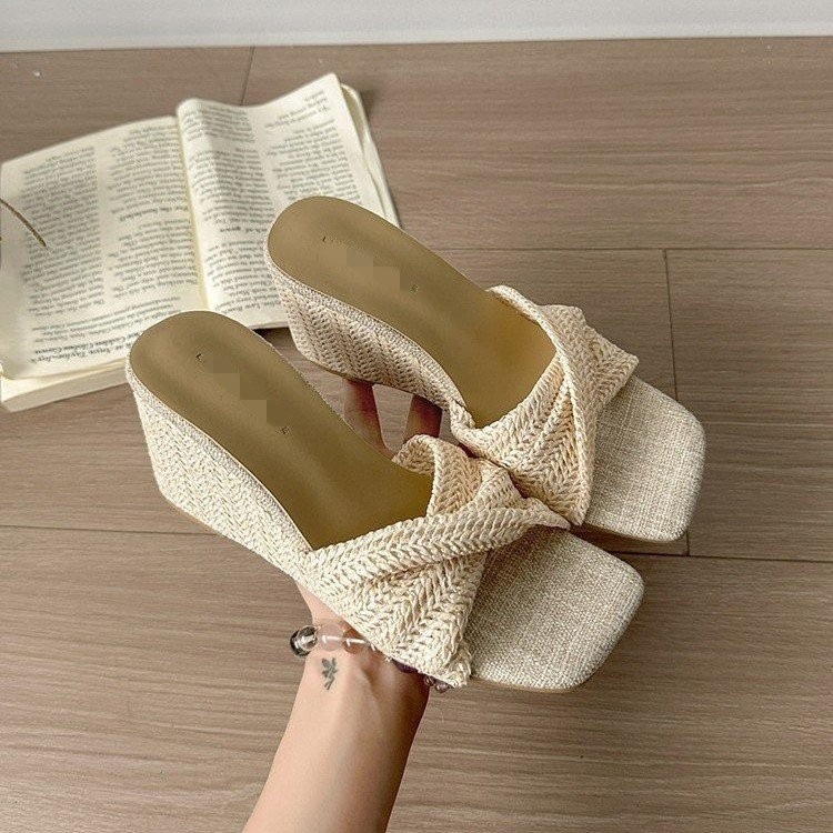 Zapatillas de tejido retro francesas para mujeres 06 nueva moda de verano, tacones gruesos con falda de talón frío image 6