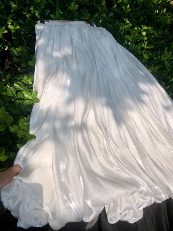 25夏「光輝きのマーメイド」大改良版 サテンのようなドレープ感のある紫色のAラインスカート ハイウエスト|undefined